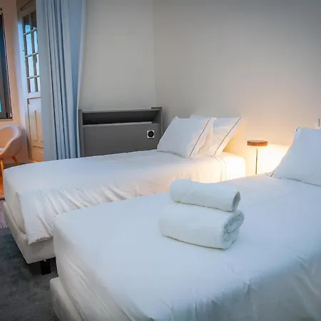 Konukevi Cravo's Heritage House Pinhel